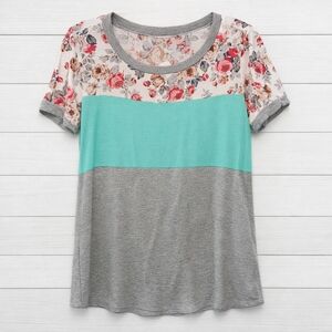⭐️ Floral Colorblock short sleeve top - Mint and Grey, size small